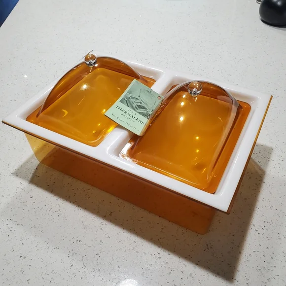MCM 1960s Atomic Mod
Acrylic Domed Lidded Food Server - Picture 1 of 10